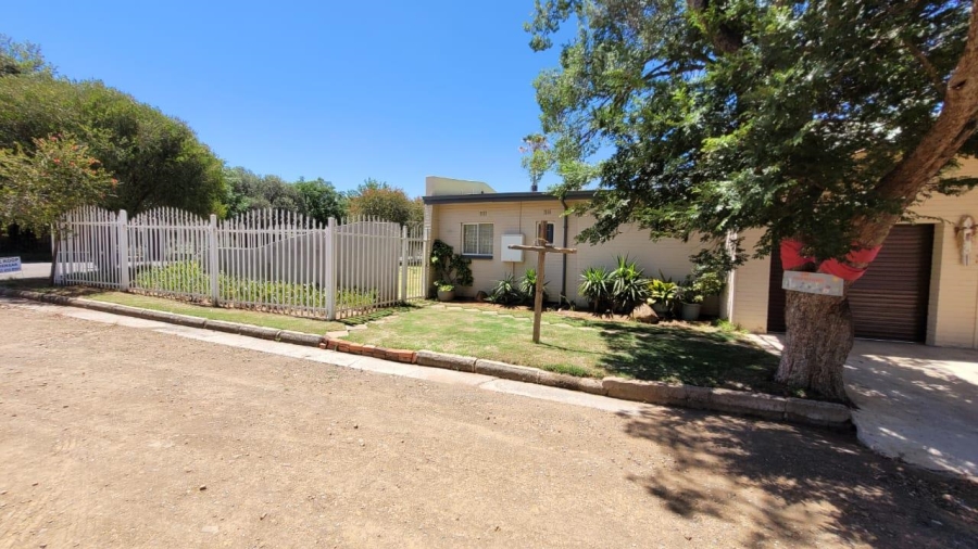 3 Bedroom Property for Sale in Bultfontein Free State